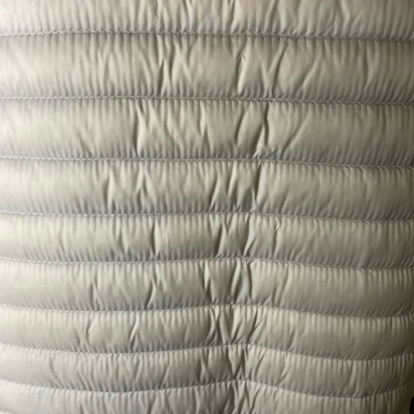 MICHAEL Michael Kors Gray Quilted Puffer Down Jacket with Stand-Up Collar - Picture 7 of 12